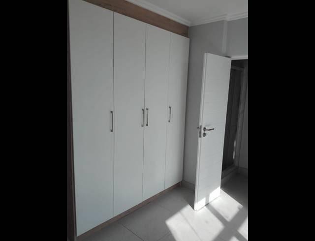 2 BEDROOM APARTMENT FOR SALE IN UMHLANGA RIDGE